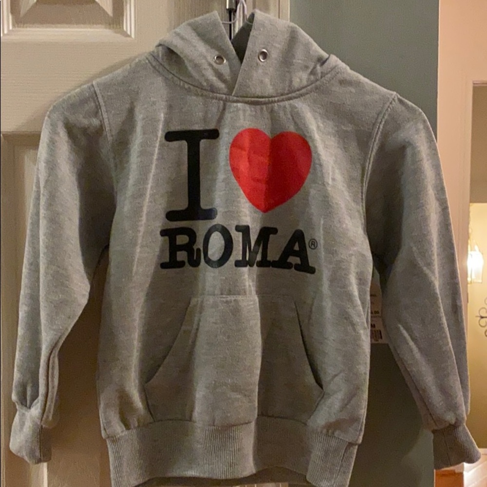 Sweatshirt with hood